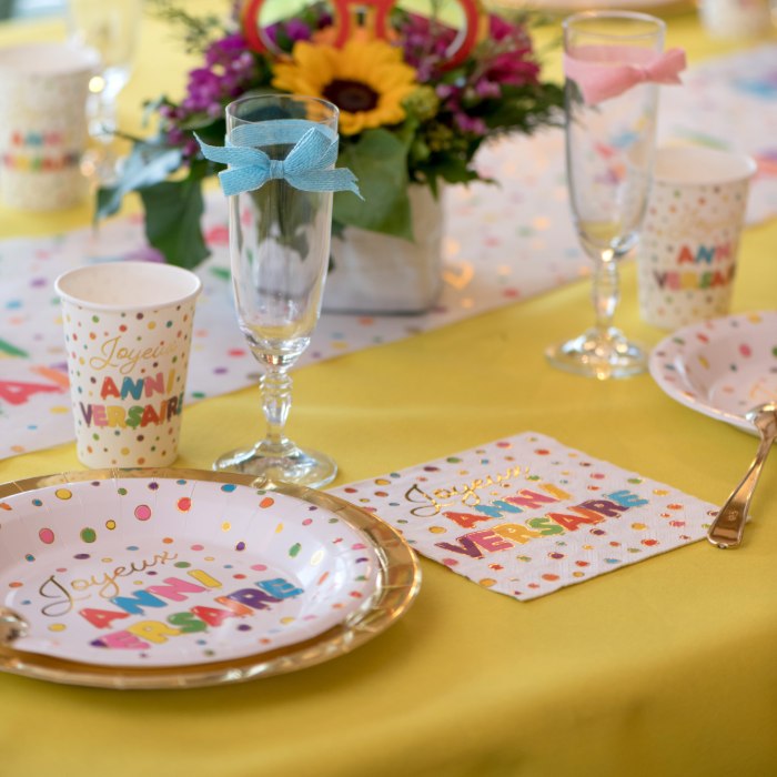 Serviette Joyeux Anniversaire Ballons multicolores